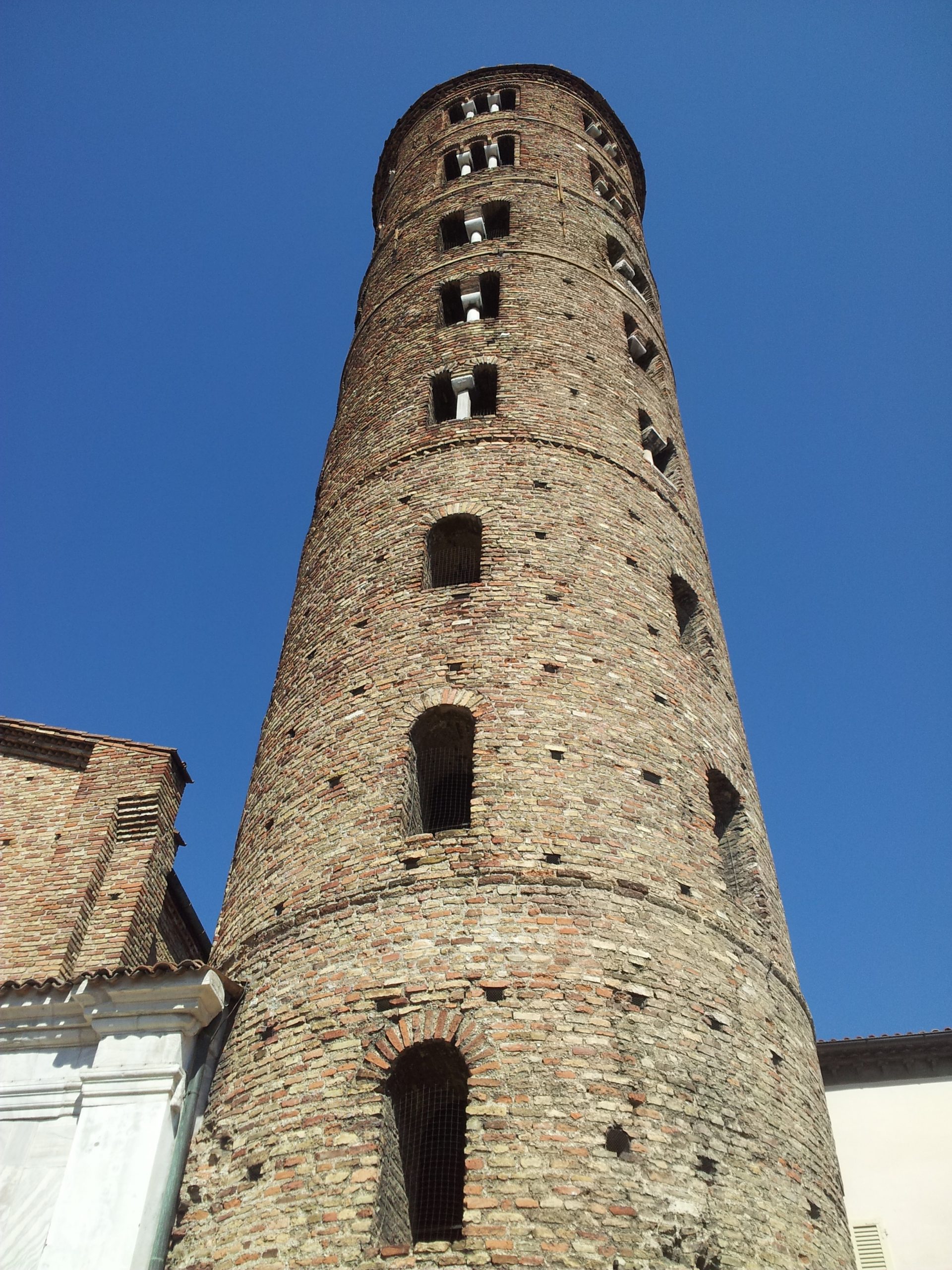 Il campanile della basilica di Sant'Apollinare Nuovo a Ravenna