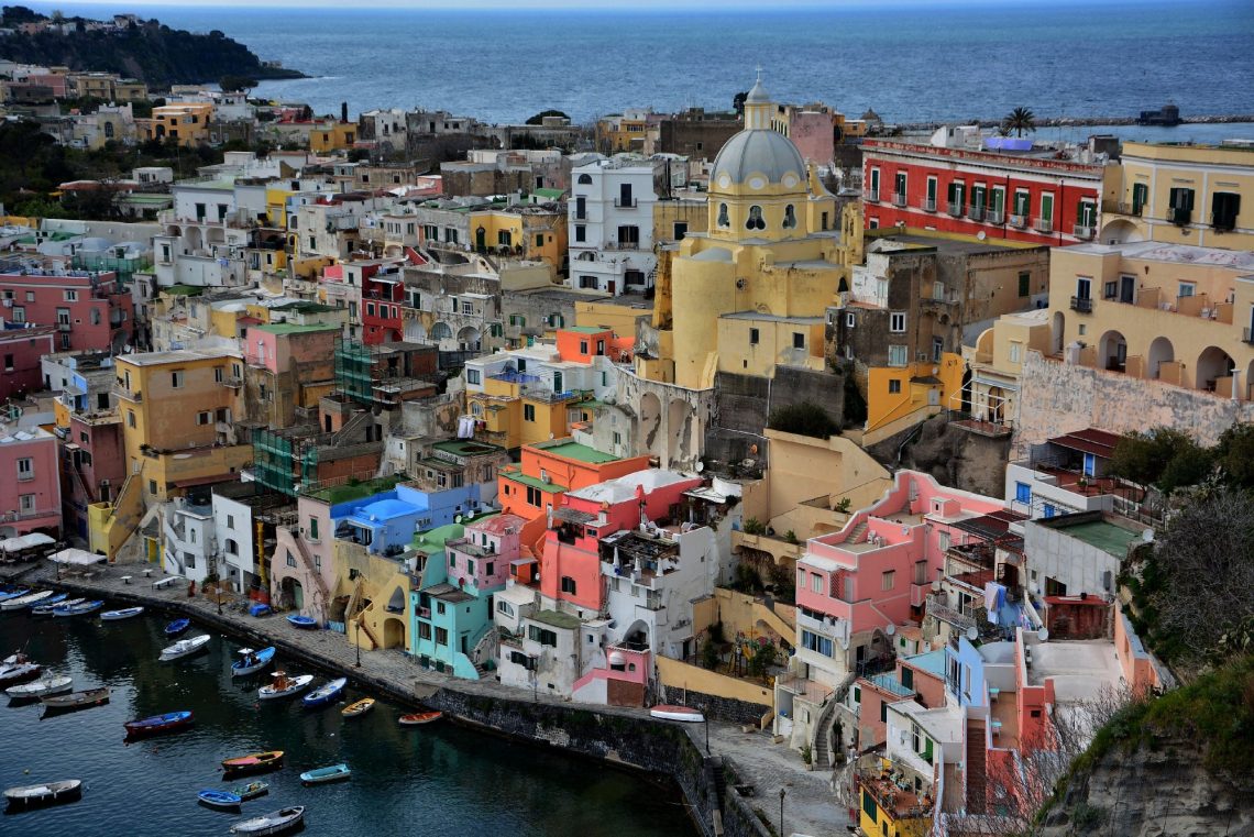 Le case colorate dei pescatori di Marina Grande a Procida